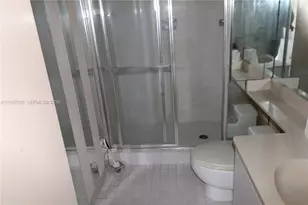 1000 Quayside Terrace, Miami, FL 33138 - Photo 8