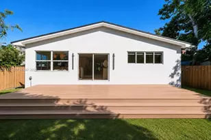 254 NW 43rd St, Miami, FL 33127 - Photo 50