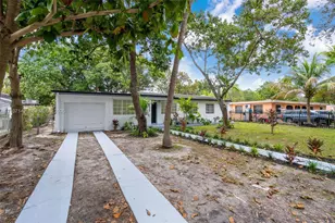 1635 NW 130th St, North Miami, FL 33167 - Photo 2