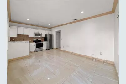 426 NE 77th St #428, Miami, FL 33138 - Photo 2