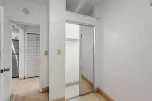 426 NE 77th St, Miami, FL 33138 - Photo 10