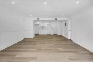 2443 NW 55th St, Miami, FL 33142 - Photo 10