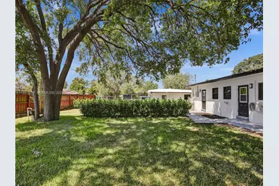 950 SW 29th St, Fort Lauderdale, FL 33315 - Photo 6