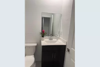 818 SE 19th St #818, Homestead, FL 33034 - Photo 4