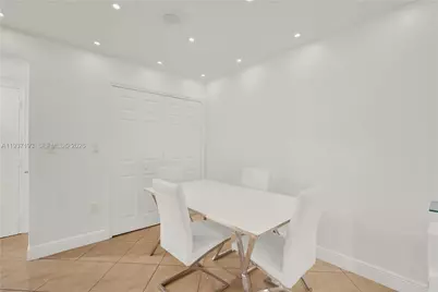 5665 W 20th Ave #415, Hialeah, FL 33012 - Photo 20