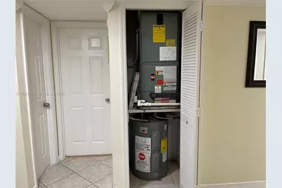 16240 Laurel Dr #101, Weston, FL 33326 - Photo 6