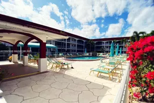 580 Egret Dr, Hallandale Beach, FL 33009 - Photo 6