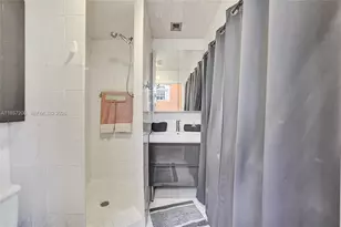 1340 Jackson St, Hollywood, FL 33019 - Photo 24