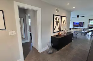 800 Polk St, Hollywood, FL 33019 - Photo 8