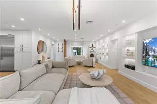 800 NE 72nd St, Miami, FL 33138 - Photo 14