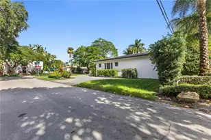 800 NE 72nd St, Miami, FL 33138 - Photo 42