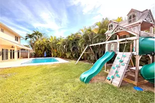 9750 SW 219th St, Cutler Bay, FL 33190 - Photo 6