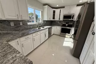 9750 SW 219th St, Cutler Bay, FL 33190 - Photo 24