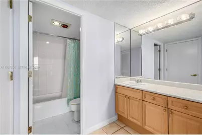 2301 Collins Ave #1038/1039, Miami Beach, FL 33139 - Photo 12