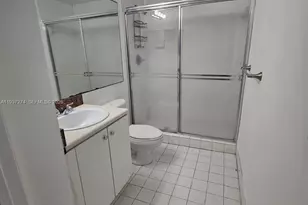 5085 NW 7th St, Miami, FL 33126 - Photo 24