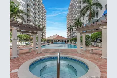 5085 NW 7th St #1106, Miami, FL 33126 - Photo 8