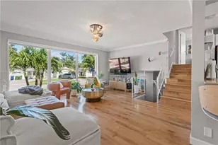 1016 NE 4th Ct., Hallandale Beach, FL 33009 - Photo 10