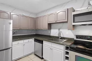 14013 SW 90th Ave, Miami, FL 33176 - Photo 4