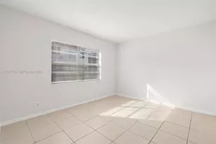 10032 Twin Lakes Dr, Coral Springs, FL 33071 - Photo 14
