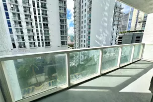 253 NE 2nd St, Miami, FL 33132 - Photo 10