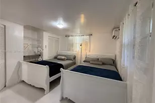 1131 SW 14th Ave, Miami, FL 33135 - Photo 2