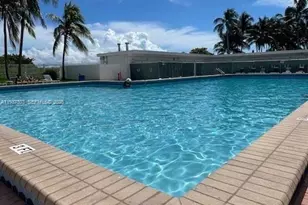 6345 Collins Ave, Miami Beach, FL 33141 - Photo 10