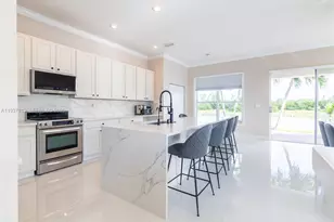 903 NW 167th Ave, Pembroke Pines, FL 33028 - Photo 16