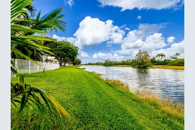 903 NW 167th Ave, Pembroke Pines, FL 33028 - Photo 14