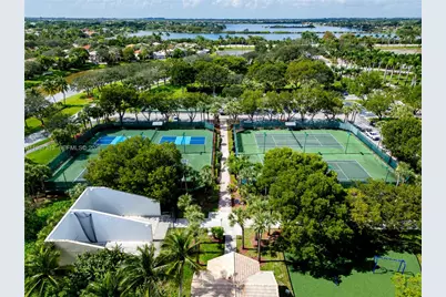 903 NW 167th Ave, Pembroke Pines, FL 33028 - Photo 82