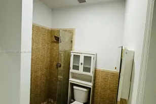 1330 NW 5th St, Miami, FL 33125 - Photo 6