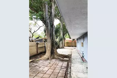 1235 NE 3rd Ave #1, Fort Lauderdale, FL 33304 - Photo 20