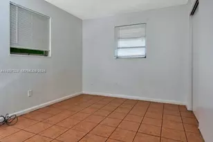 3033 NW 43rd Ave, Lauderdale Lakes, FL 33313 - Photo 20