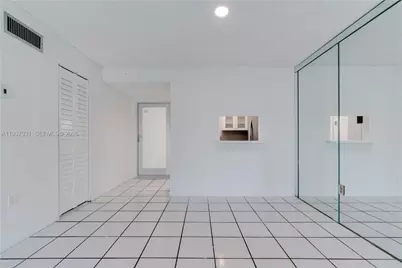 1428 Euclid Ave #404, Miami Beach, FL 33139 - Photo 10