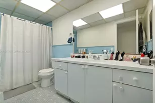 6940 Miami Gardens Dr, Hialeah, FL 33015 - Photo 10