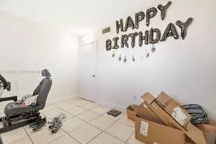 6940 Miami Gardens Dr, Hialeah, FL 33015 - Photo 12