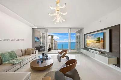 300 Biscayne Blvd Way #2703, Miami, FL 33131 - Photo 2