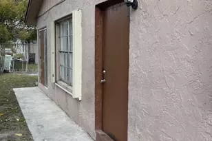 1471 NW 22nd St, Fort Lauderdale, FL 33311 - Photo 6