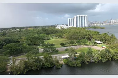 16385 Biscayne Blvd #1005, North Miami Beach, FL 33160 - Photo 50