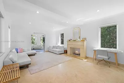 4490 Royal Palm Ave, Miami Beach, FL 33140 - Photo 4