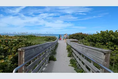 8075 SE Palm St, Hobe Sound, FL 33455 - Photo 28