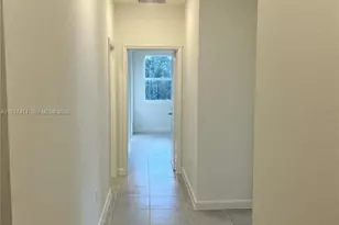 2422 SE 30th St, Homestead, FL 33035 - Photo 12