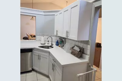 223 SW 159th Ter #223, Sunrise, FL 33326 - Photo 4