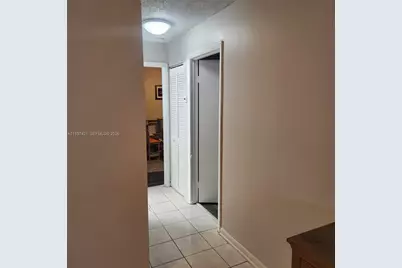 223 SW 159th Ter #223, Sunrise, FL 33326 - Photo 8