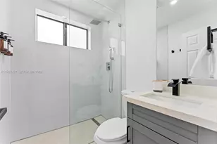 1144 SW 4th St, Miami, FL 33130 - Photo 14