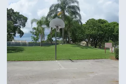 2320 S Cypress Bend Dr #305, Pompano Beach, FL 33069 - Photo 38