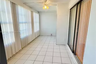 2320 S Cypress Bend Dr, Pompano Beach, FL 33069 - Photo 12