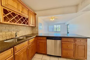 2320 S Cypress Bend Dr, Pompano Beach, FL 33069 - Photo 8