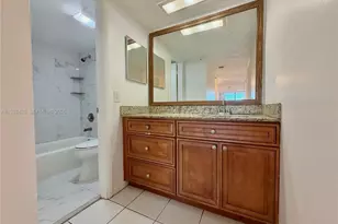 2320 S Cypress Bend Dr, Pompano Beach, FL 33069 - Photo 20