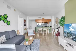 1750 N Bayshore Dr, Miami, FL 33132 - Photo 4