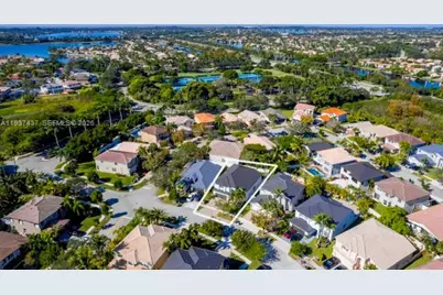 3371 SW 175th Ave, Miramar, FL 33029 - Photo 4